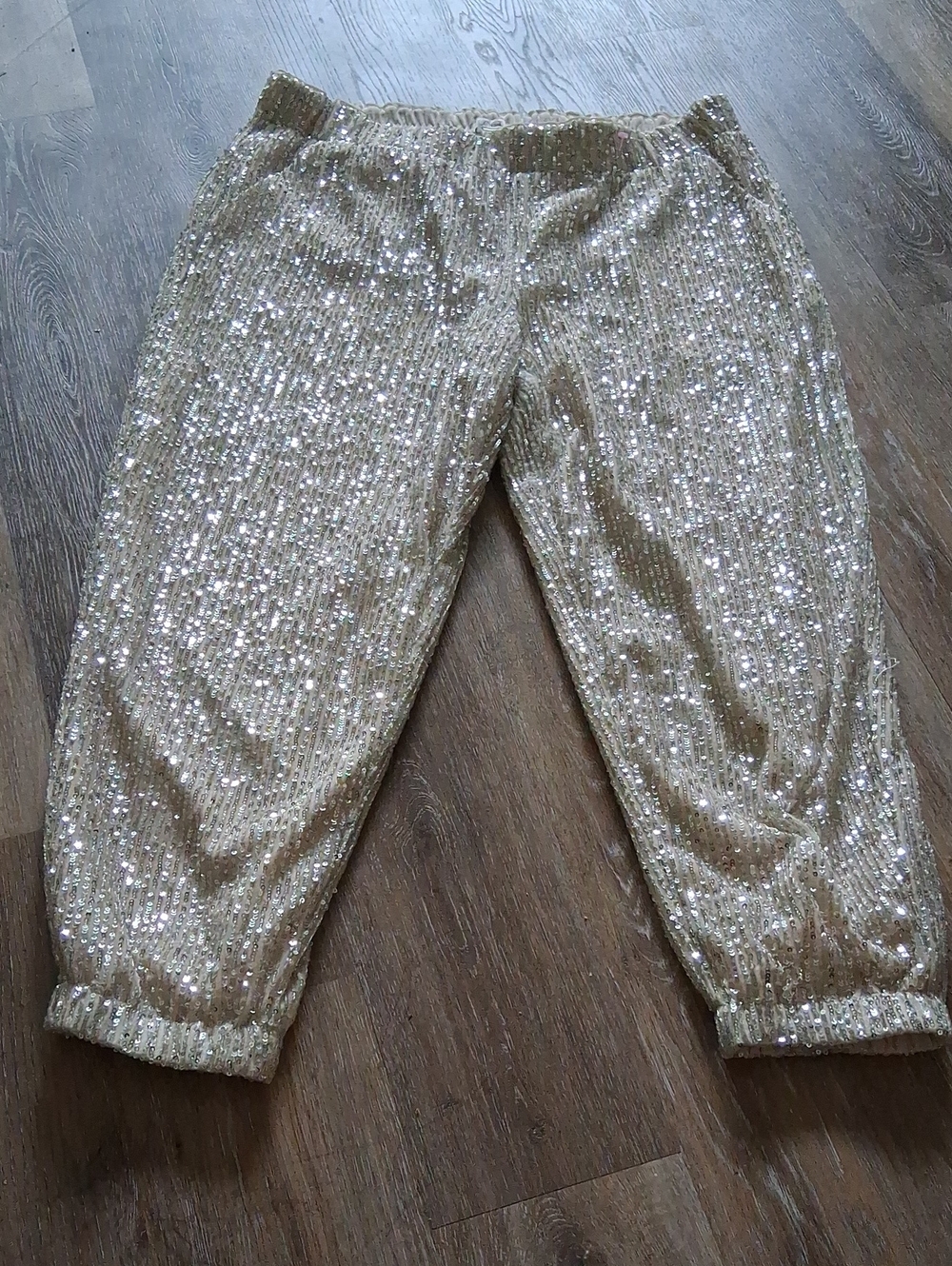 WomemSequin Elastic Waist Capri Pants - Gold